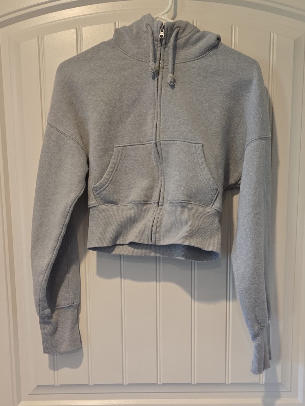 wild fable light gray small cropped fleece hoodie